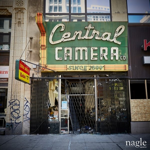 Nagle Photography,Chicago, rallly, corona,street,photojournalism, george,floyd,looting,